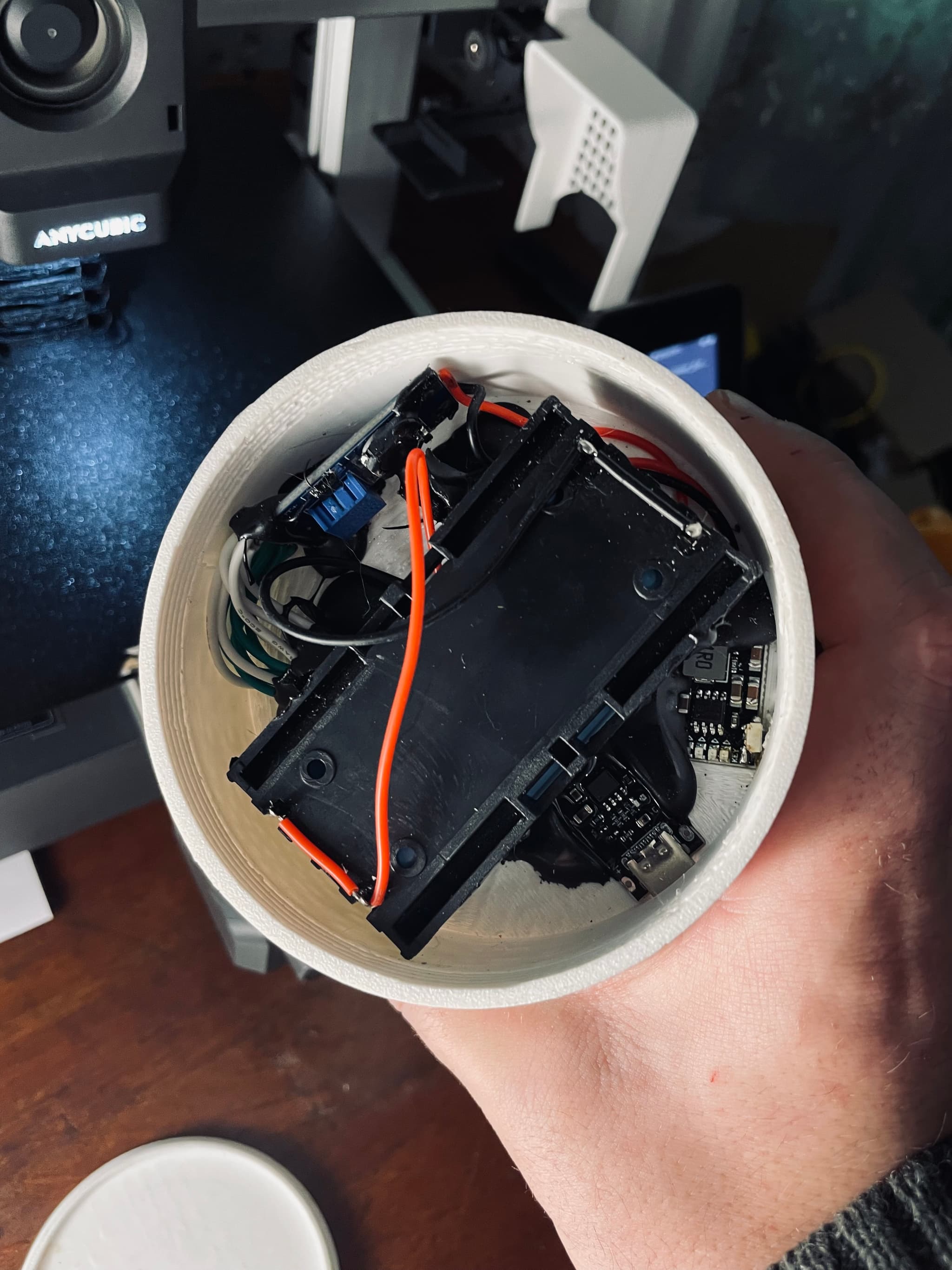 Фото: пайка електронiки