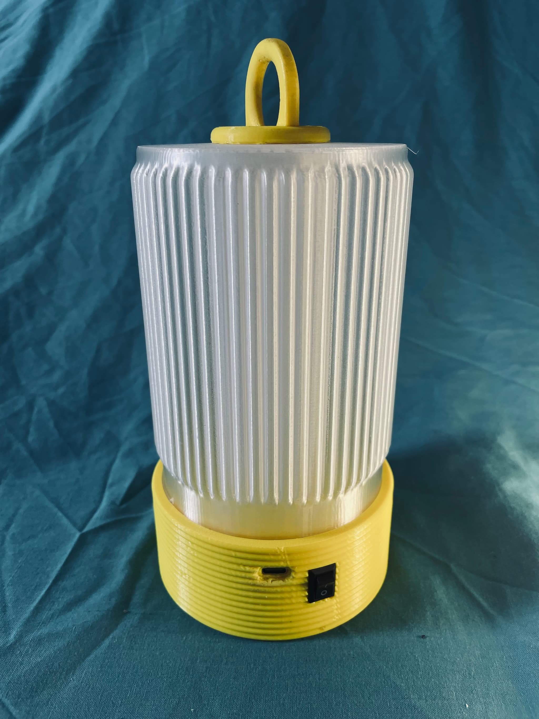 Ліхтар Desrio, колiр Жовтий